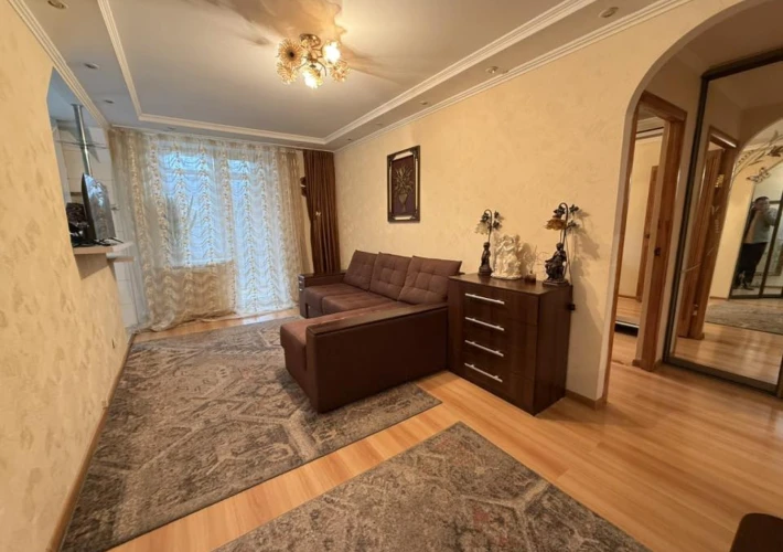 Parc Avgan! Sec. Riscani, str. Alecu Russo. 2 camere + living. Euroreparatie!!!11