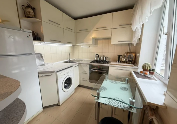 Parc Avgan! Sec. Riscani, str. Alecu Russo. 2 camere + living. Euroreparatie!!!8