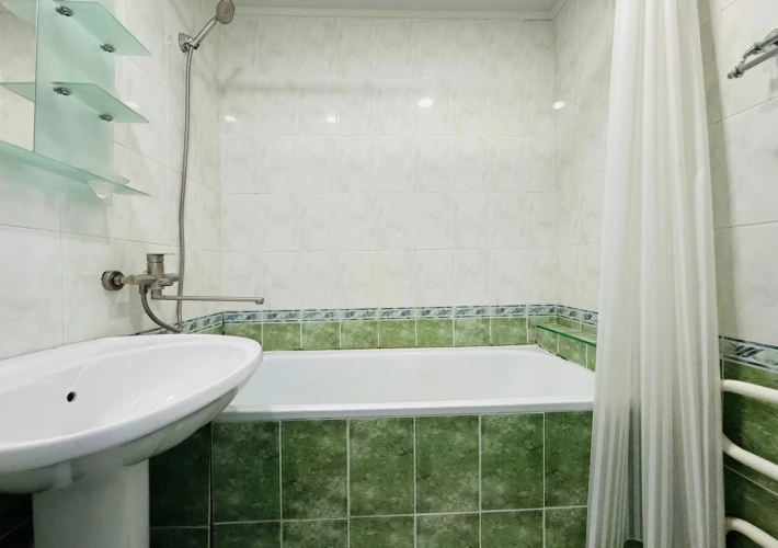 Сек. Рышканы, бульвар Москва. 3 комнаты. Первая линия. Парк Мезон! Отремонтирован и меблирован! Двухсторонняя!!!9