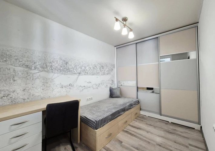 Posta Veche, str. Postei. 3 camere + living. Euroreparatie!!!8