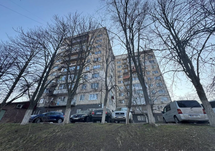 Parc! Sec. Riscani, str. Miron Costin. 2 camere. Reparatie Medie!!!1