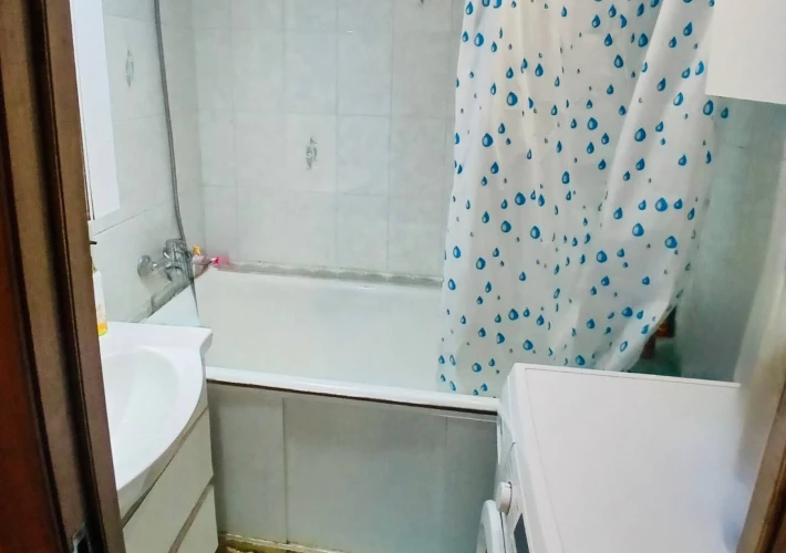 Prima Linie!!! Serie 102! Sec. Poșta Veche, str. Iazului. 3 camere! Reparație cosmetică! Bilateral!!!8