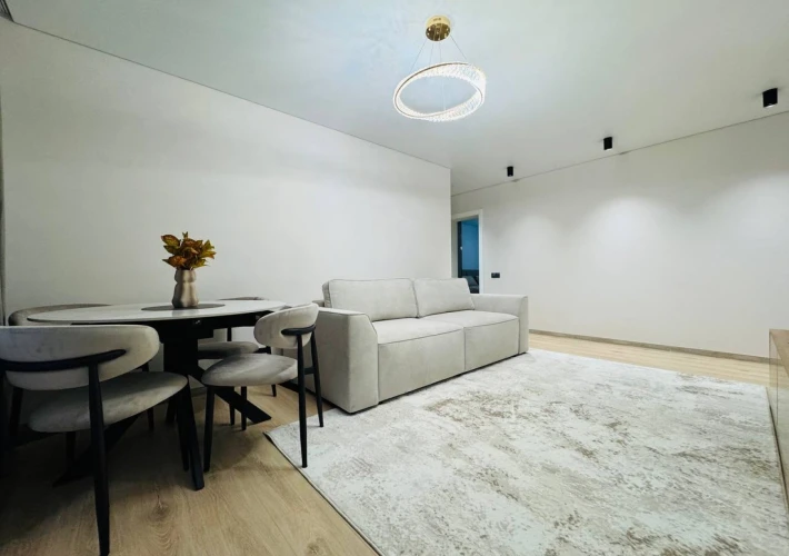 Parc Avgan! Sec. Riscani, str. Miron Costin. 2 camere + living. Bilaterala! Euroreparatie!!!4