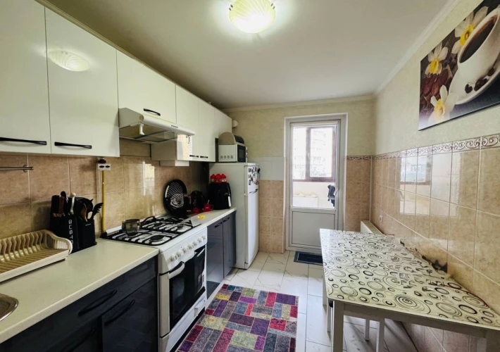 Spre vânzare apartament cu 3 odăi în sectorul Ciocan, str. Maria Drăgan.8