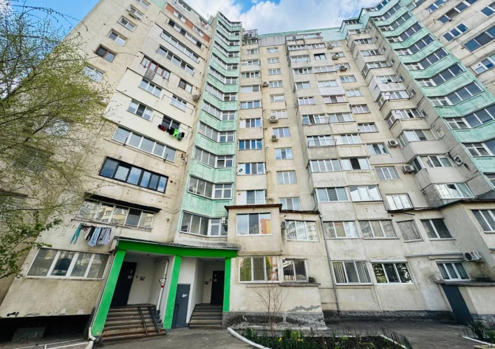Spre vânzare apartament cu 3 odăi în sectorul Ciocan, str. Maria Drăgan.2