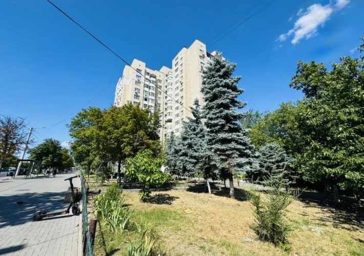 Аренда минимум на 6 месяцев!!! Первая линия! Парк Мезон! Бульвар Москва, район Рышкань. 3 комнаты. Панорамный вид!!!1