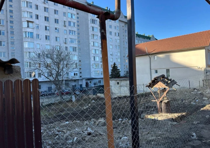 Teren pentru construcție cu suprafata 7,74 Ar. Sec. Posta Veche, str. Gratiesti. Zona Privata!!!2