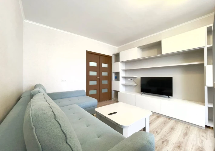 Sec. Riscani, bd. Moscova. 2 camere. Prima Linie. Parc Avgan! Reparat si Mobilat! Priveliste spre Parc!!!1