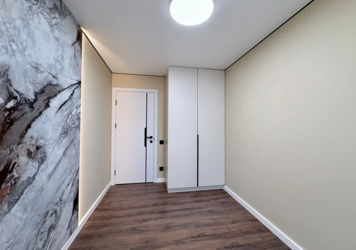 Sec. Telecentru, str. Academiei. 2 camere + living. Euroreparatie! Mobilat!!!4