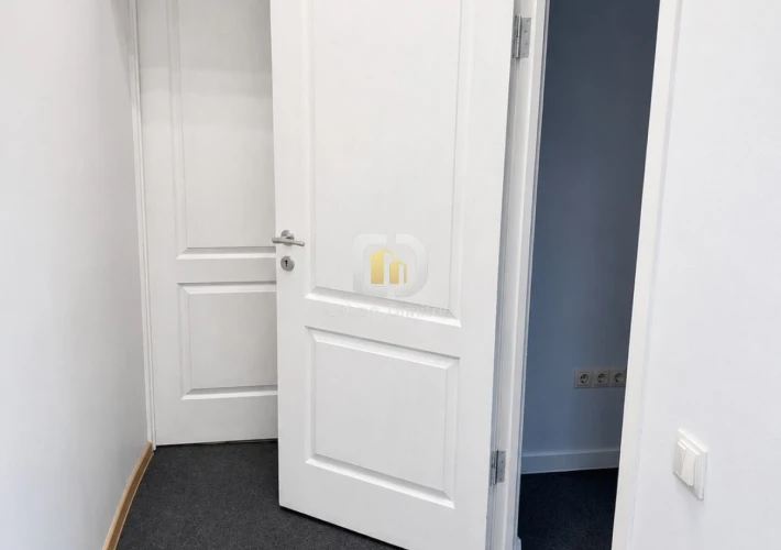 Oficiu în Centru, str. Dosoftei – 12 m², reparație, comunale incluse4
