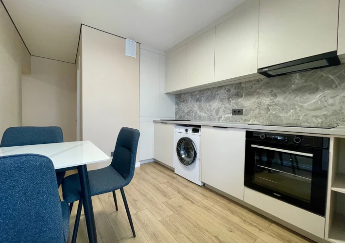 Sector Râșcani, bd. Moscova. 1 cameră + living. Prima linie. Parc Avgan! Renovate și mobilate! Priveliște spre parc!!!11
