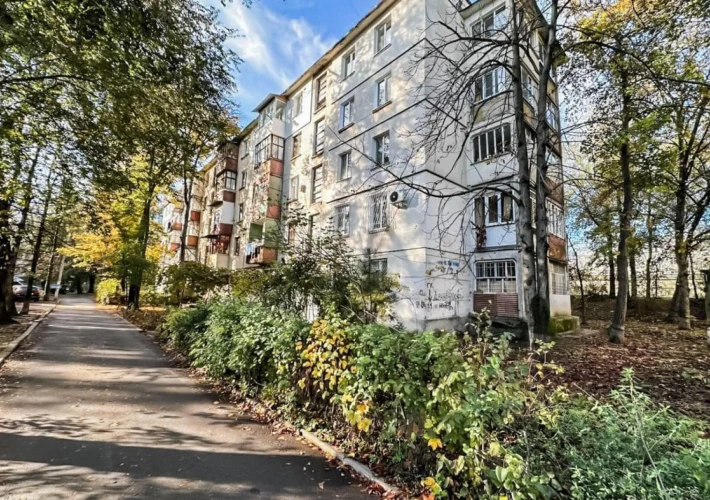 Parc Avgan! Sec. Riscani, str. Alecu Russo. 2 camere + living. Euroreparatie!!!1