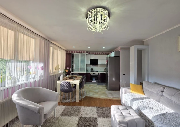 Sector Râșcani, str. Nicolae Dimo. Parc Boris Glavan/Parc Sipca. 2 camere + living. Euroreparație!!!1