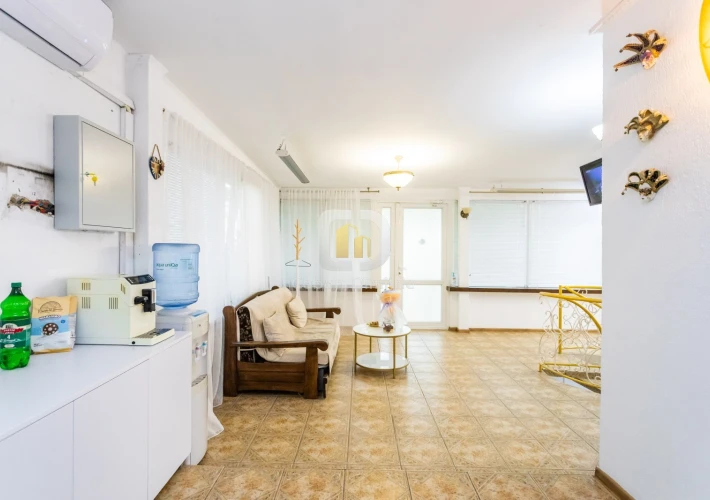 Spațiu comercial de vânzare – Botanica, str. Traian 112