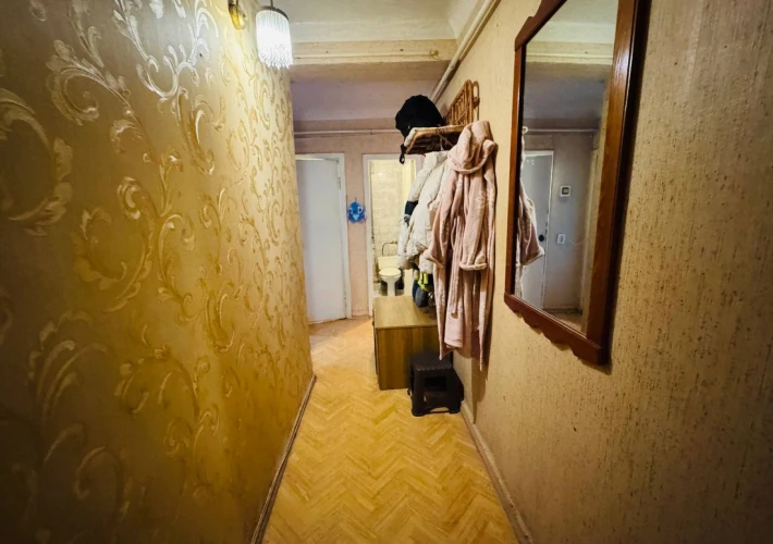 Se închiriază apartament într-un bloc de locuințe situat în zona Rîșcani, str. Kiev 16/4!5