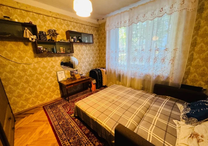 Se închiriază apartament într-un bloc de locuințe situat în zona Rîșcani, str. Kiev 16/4!6