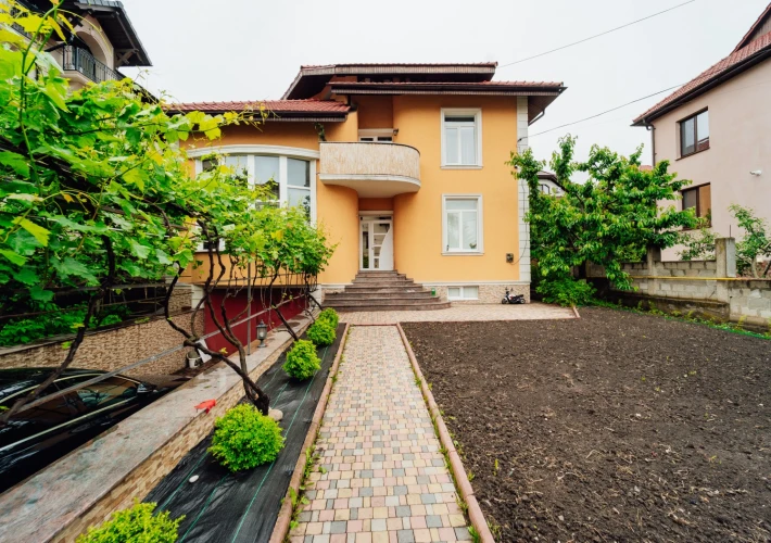 Chirie | Casa | Gherman Pintea2