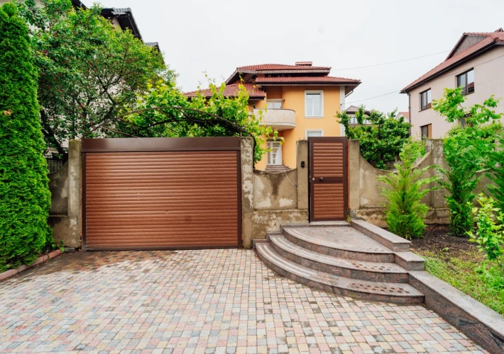Chirie | Casa | Gherman Pintea1