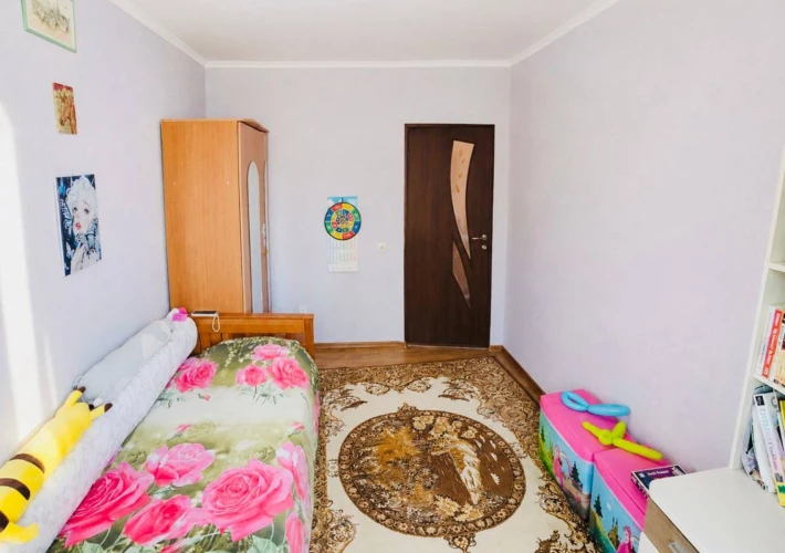 Parcul Boris Glavan! Sector Râșcani, str. Nicolae Dimo. 2 camere + living. Reparat și mobilat. Încălzire autonomă!!!3