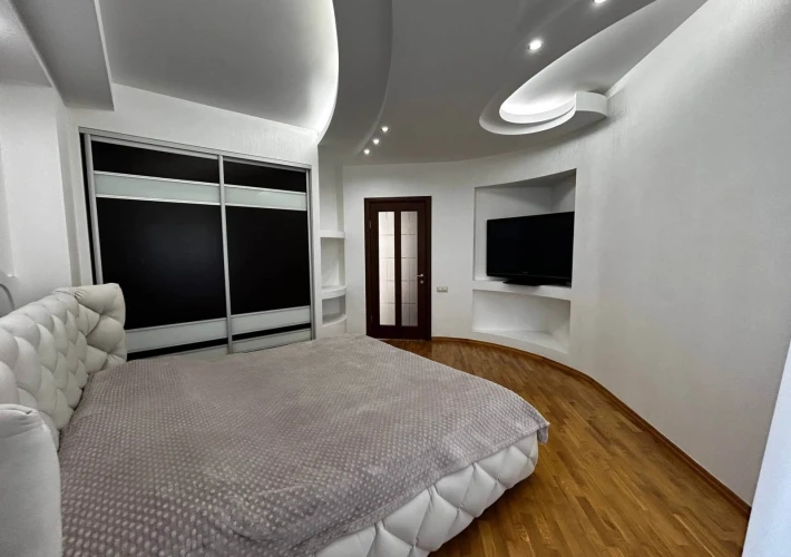 Bloc Nou! Tenadrium. Parc UTM. 2 camere + living. Euroreparație! Sector Rîșcani, str. Academician Sergiu Rădăuțanu!!!10