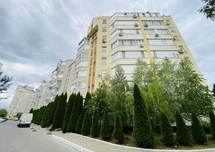 Bloc Nou! Tenadrium. Parc UTM. 2 camere + living. Euroreparație! Sector Rîșcani, str. Academician Sergiu Rădăuțanu!!!1
