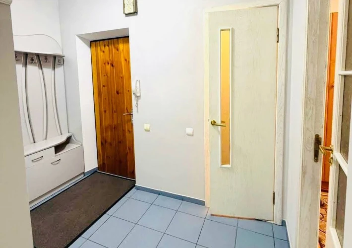 Sector Rîșcani, bd. Moscova. 4 camere. Prima linie. Parc Mezon! Reparat și mobilat! Bilateral!!!9