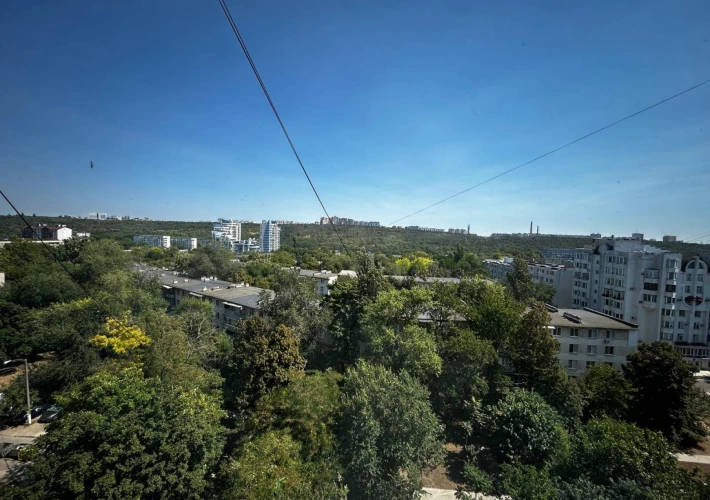 Serie MS!!! Sector Rîșcani, bd. Moscova. 2 camere + living. Prima linie. Parc Avgan! Reparat și Mobilat! Bilateral!!!9
