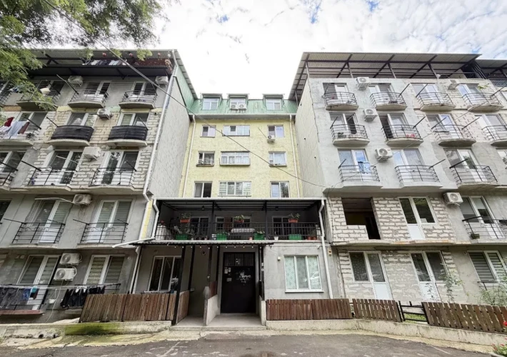 Parc Dumitru Riscanu. Sec. Riscani. 2 camere + living. Mobilat Complet!!!1