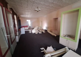 Vindem spatiu comercial în oraşul Anenii Noi 260 m2 pe 11 ari teren9