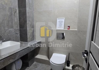 Vânzare oficiu spațios, cu reparație!12