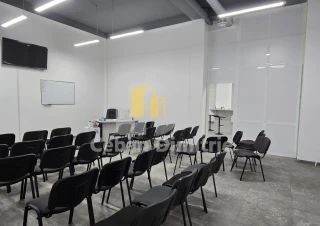 Vânzare oficiu spațios, cu reparație!6
