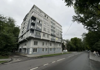 Se vinde apartament cu 1 camera + living, amplasat în sec. Râșcani, pe str. Andrei Saharov.