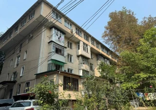 Sec. Riscani, str. Branistii! Apartament cu 2 odai + living! Euroreparatie! Mobilat Complet! Parc!!!10