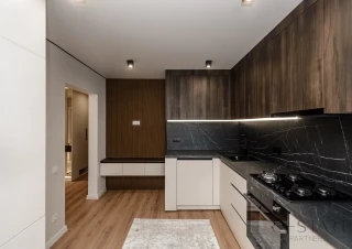 Se vinde apartament cu 3 camere, amplasat în sectorul Ciocana, pe Bd. Mircea Cel Batran.11