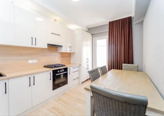 Se vinde Penthouse cu 3 camere în complexul ExFactor Sadoveanu. Ciocana5