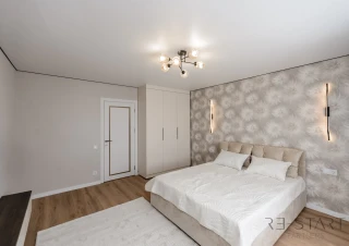 Se vinde apartament cu 3 camere, amplasat în sectorul Ciocana, pe Bd. Mircea Cel Batran.9