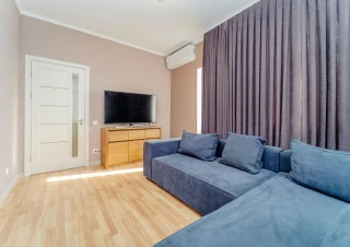 Se vinde Penthouse cu 3 camere în complexul ExFactor Sadoveanu. Ciocana8