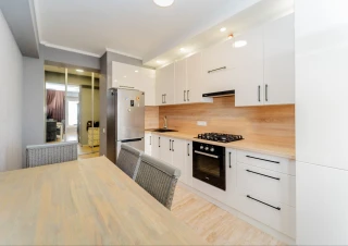 Se vinde Penthouse cu 3 camere în complexul ExFactor Sadoveanu. Ciocana6
