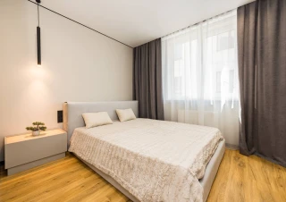 Vând apartament cu 3 camere separate și living,or.Durlești, str.Dimo 89(Premier Fitness ,Linella).9