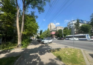 Sec. Riscani, str. Alecu Russo. Parc. 1 cameră + living de tip Mansarda. Euroreparatie!!!15