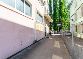 Cladire separata pentru investiții!10