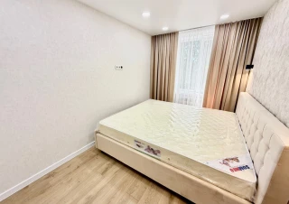 Parc Dumitru Riscanu/Parc Sipka! Sec. Riscani. 2 camere + living. Euroreparatie!!!12