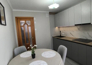 Apartament cu 2 camere 55 m2
