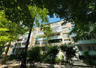 Parc Avgan! Serie 102! Sec. Riscani, str. Miron Costin. 3 camere. Bilaterala! Reparatie Cosmetica!!!