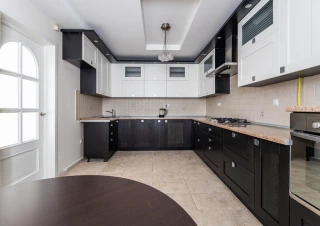 Chirie apartament ultracentral cu 3 dormitoare – str. Mihai Eminescu12