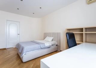 Chirie apartament ultracentral cu 3 dormitoare – str. Mihai Eminescu2