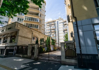 Chirie apartament ultracentral cu 3 dormitoare – str. Mihai Eminescu15