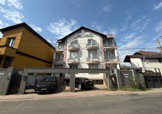 DE VÂNZARE – IMOBIL COMERCIAL AMPLASAT ÎN CENTRU | INVESTIȚIE CU POTENȚIAL RIDICAT