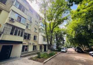 Prima Linie! Sec. Riscani, str. Nicolae Dimo. 1 camera. Reparat!!!