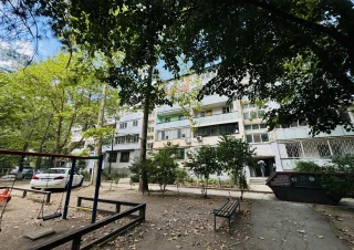 Spre chirie apartament în bloc serie 102, situat în sectorul Riscani, str. Miron Costin.11